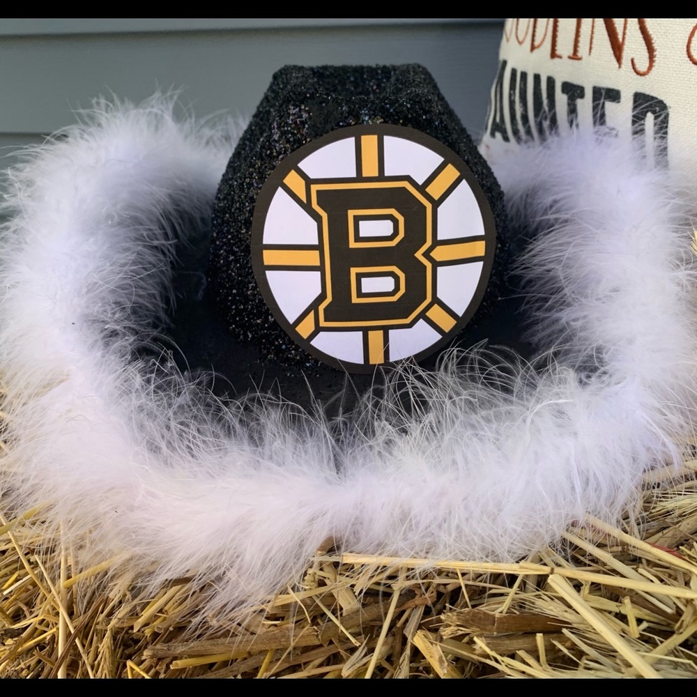 CUSTOM COWGIRL HATS!